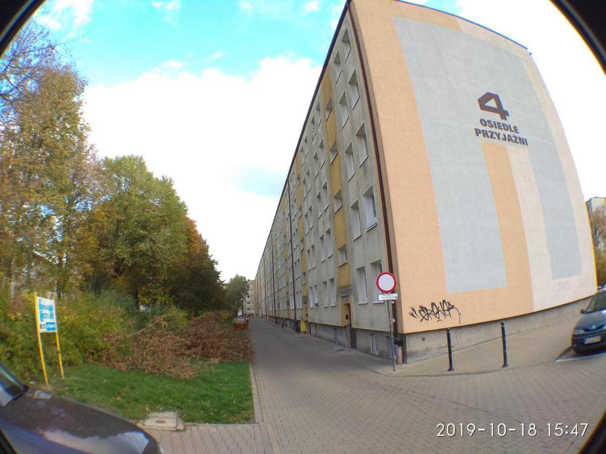 2120 Przyjazni 4 - Tanie Pokoje - Samodzielne Zameldowanie - Self Check In Poznań Eksteriør billede