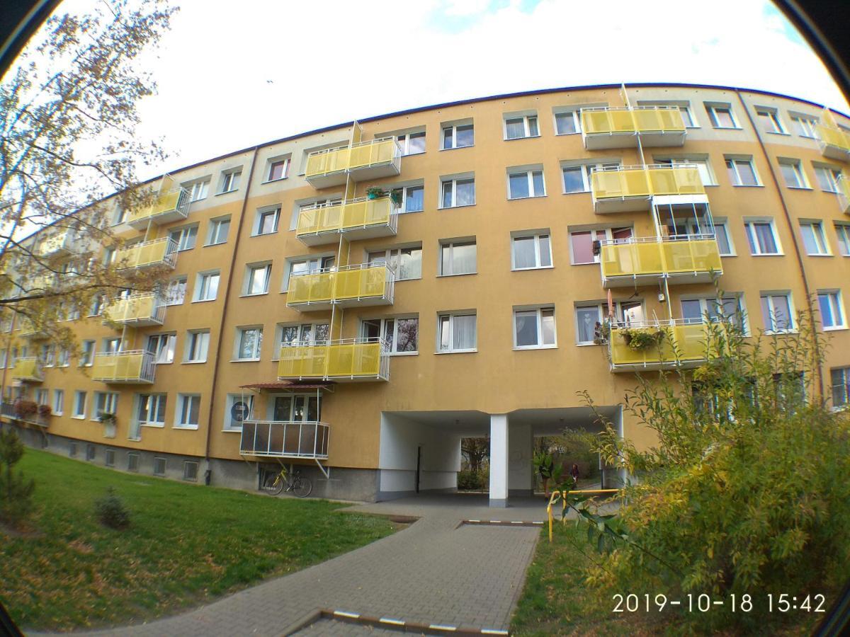 2120 Przyjazni 4 - Tanie Pokoje - Samodzielne Zameldowanie - Self Check In Poznań Eksteriør billede