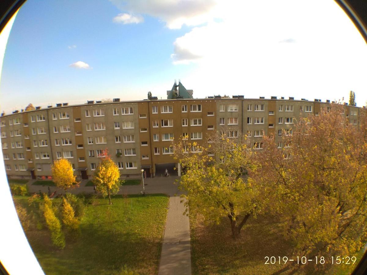 2120 Przyjazni 4 - Tanie Pokoje - Samodzielne Zameldowanie - Self Check In Poznań Eksteriør billede